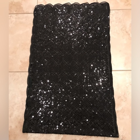 Cejon Sheer Black Lace With Sequin Detail Party Shawl/Wrap Scarf - Picture 9 of 13